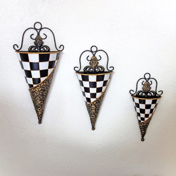 Courtly Wall Decor Wall Pockets Sconces Black White Check Planter Towel Caddy - Picture 3 of 8